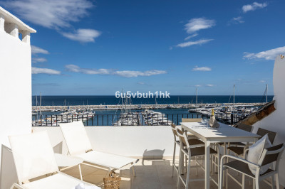 2 Bedroom Penthouse in Puerto Banús - Image 4
