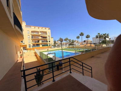 2 Bedroom Middle Floor Apartment in San Luis de Sabinillas - Image 1