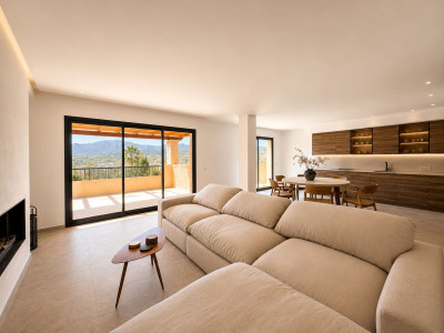 3 Bedroom Penthouse in Los Flamingos - Image 1