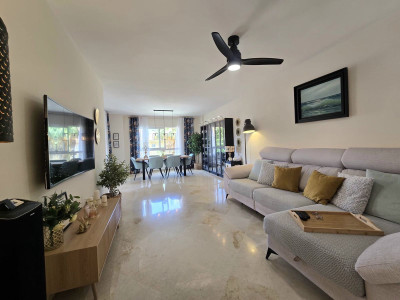 3 Bedroom Middle Floor Apartment in Calahonda - Image 4