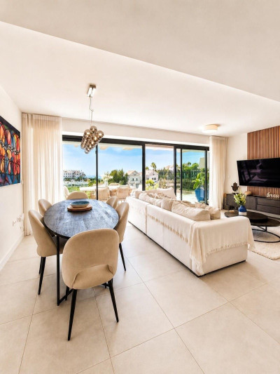 3 Bedroom Middle Floor Apartment in Selwo - Image 3