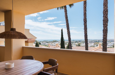 3 Bedroom Middle Floor Apartment in Nueva Andalucía - Image 4