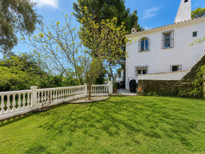 2 Bedroom Semi-Detached House in Benalmadena - Image 2