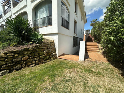 2 Bedroom Middle Floor Apartment in La Alcaidesa - Image 2
