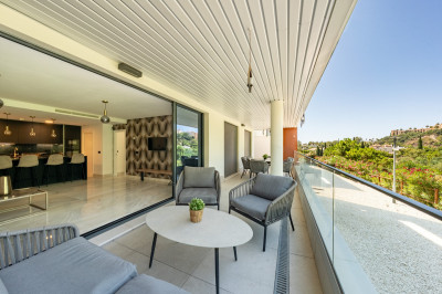 3 Bedroom Ground Floor Apartment in Benahavís