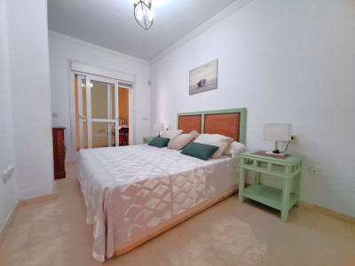 1 Bedroom Ground Floor Apartment in Sotogrande - Image 4
