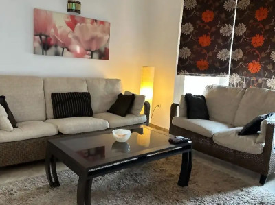 3 Bedroom Middle Floor Apartment in Nueva Andalucía - Image 2