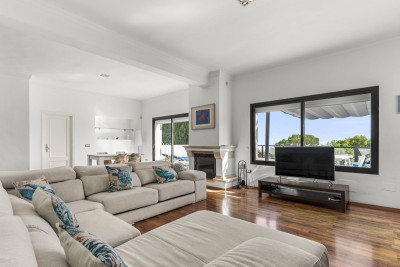 4 Bedroom Detached Villa in Istán - Image 5