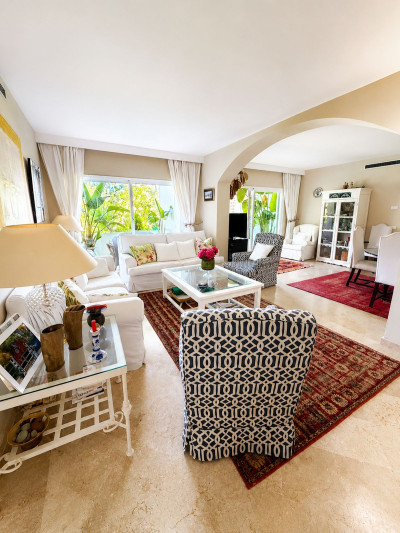 3 Bedroom Ground Floor Apartment in Costalita - Image 4