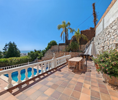 4 Bedroom Detached Villa in El Chaparral - Image 1