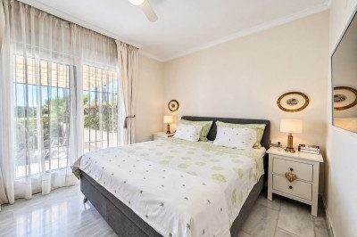 2 Bedroom Ground Floor Apartment in Elviria - Image 5