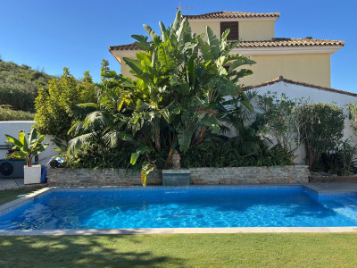 5 Bedroom Detached Villa in Casares - Image 2