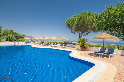 3 Bedroom Middle Floor Apartment in La Mairena - Image 4