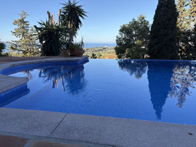3 Bedroom Detached Villa in El Rosario - Image 2