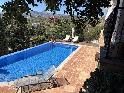3 Bedroom Detached Villa in El Rosario - Image 5