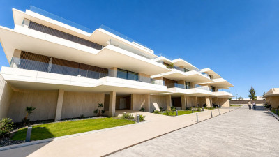 4 Bedroom Middle Floor Apartment in La Quinta - Image 3