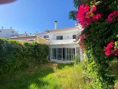 5 Bedroom Townhouse in The Golden Mile - Image 1