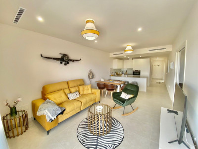 2 Bedroom Middle Floor Apartment in La Cala de Mijas - Image 4