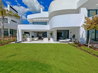 3 Bedroom Ground Floor Apartment in Marbella - Image 1