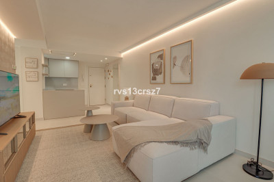 2 Bedroom Middle Floor Apartment in Marbella - Image 1