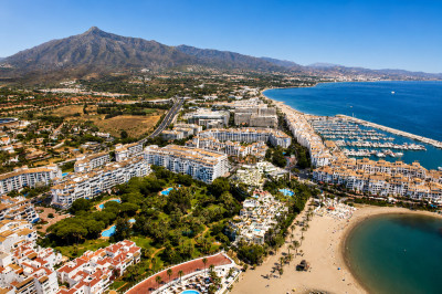 2 Bedroom Ground Floor Apartment in Puerto Banús