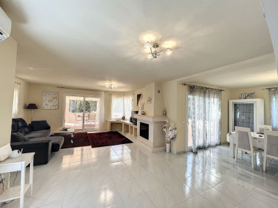 5 Bedroom Detached Villa in Mijas - Image 3