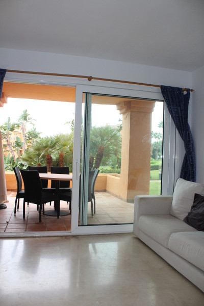 2 Bedroom Ground Floor Apartment in La Duquesa - Image 3