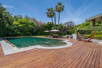 8 Bedroom Detached Villa in Guadalmina Baja - Image 5