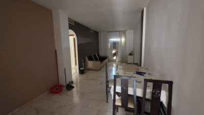 2 Bedroom Middle Floor Apartment in Benalmadena - Image 4