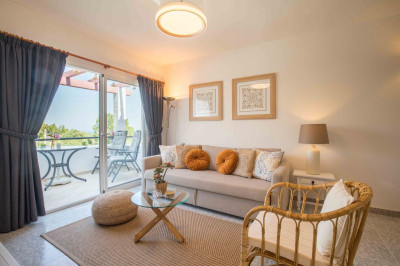 2 Bedroom Ground Floor Apartment in Benalmadena - Image 5