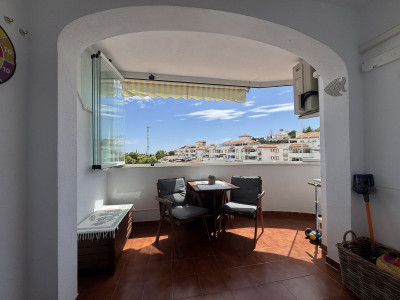3 Bedroom Middle Floor Apartment in Benalmadena - Image 4