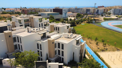 2 Bedroom Top Floor Apartment in Estepona - Image 3