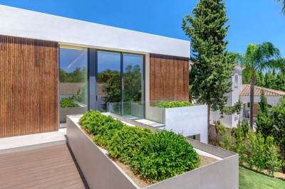 4 Bedroom Detached Villa in Sotogrande Alto - Image 4