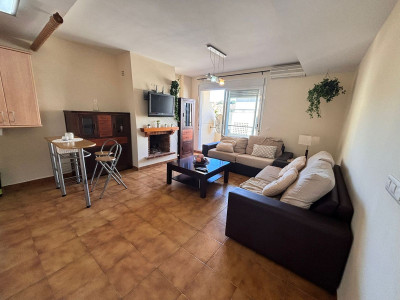 1 Bedroom Middle Floor Apartment in Calahonda - Image 5