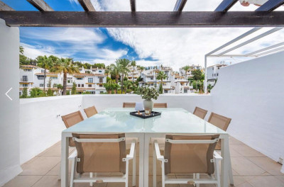 2 Bedroom Penthouse Duplex in Nueva Andalucía - Image 1