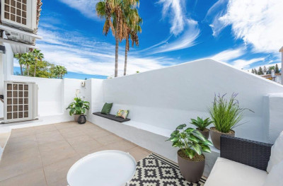 2 Bedroom Penthouse Duplex in Nueva Andalucía - Image 2
