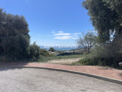 Residential Plot in Mijas - Image 1