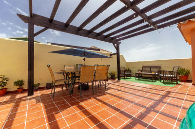 2 Bedroom Top Floor Apartment in Riviera del Sol - Image 2