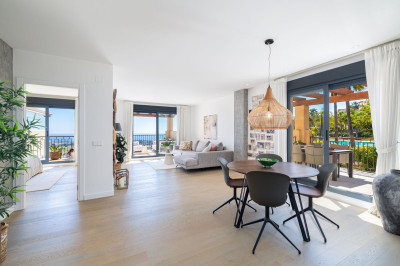 2 Bedroom Penthouse in Benahavís - Image 2