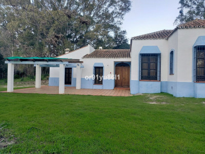 5 Bedroom Finca - Cortijo in Casares