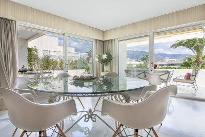 3 Bedroom Penthouse in Puerto Banús - Image 5