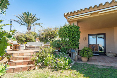 2 Bedroom Detached Villa in Marbella - Image 3