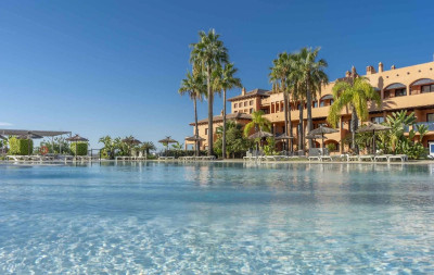 1 Bedroom Middle Floor Apartment in Bel Air