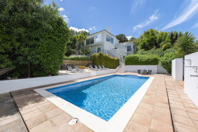 6 Bedroom Detached Villa in Sotogrande Alto - Image 2