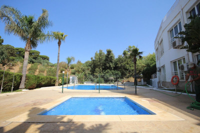 Middle Floor Studio in Calahonda - Image 5