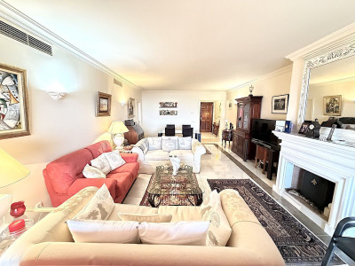 2 Bedroom Ground Floor Apartment in La Quinta - Image 3