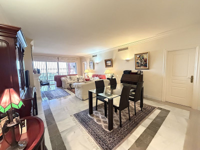 2 Bedroom Ground Floor Apartment in La Quinta - Image 4
