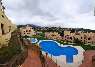2 Bedroom Middle Floor Apartment in Estepona - Image 1