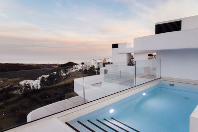 3 Bedroom Penthouse in Marbella - Image 1
