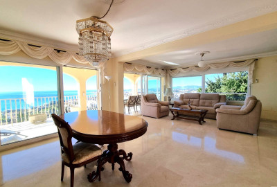 5 Bedroom Detached Villa in Benalmadena - Image 3